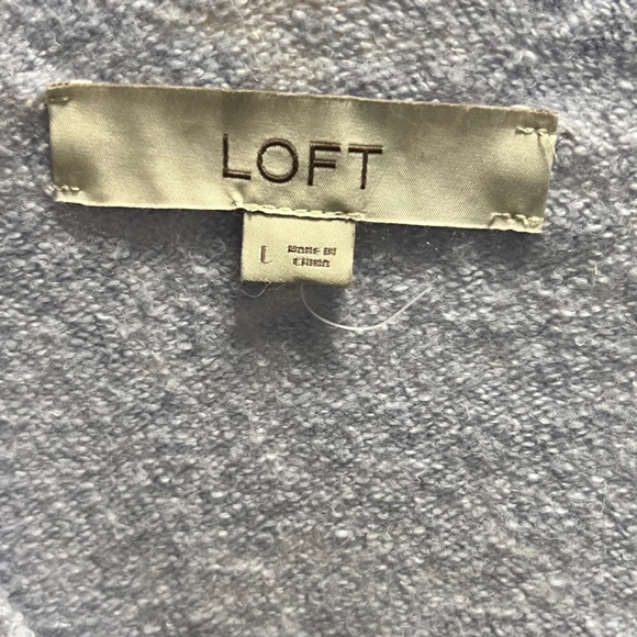 LOFT Light Blue V-Neck Tunic Sweater - Size L - Picture 6 of 7